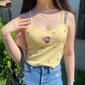 🌀hello kitty crop top🌀